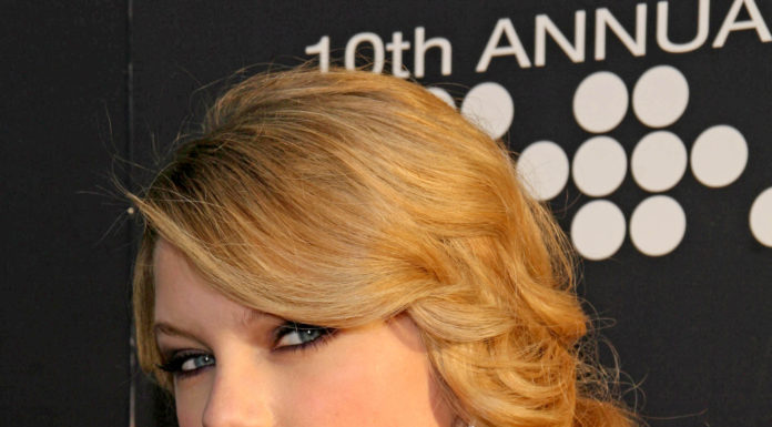 Taylor Swift Bounces Back to Civilization.