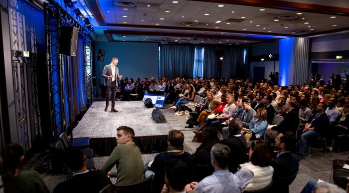 5 Tips By Leo Olsen Guillot On How To Sell Social Media Services Like A Pro