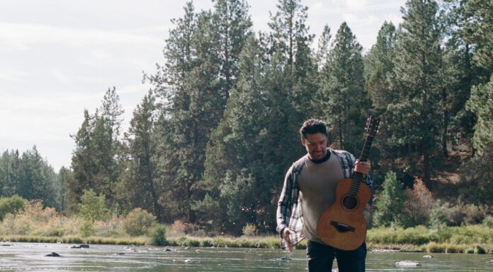 3 Ways the Music Landscape Needs to Change Post-Pandemic to Protect Indie Artists, According to Oregon Songwriter ‘Meekoh’