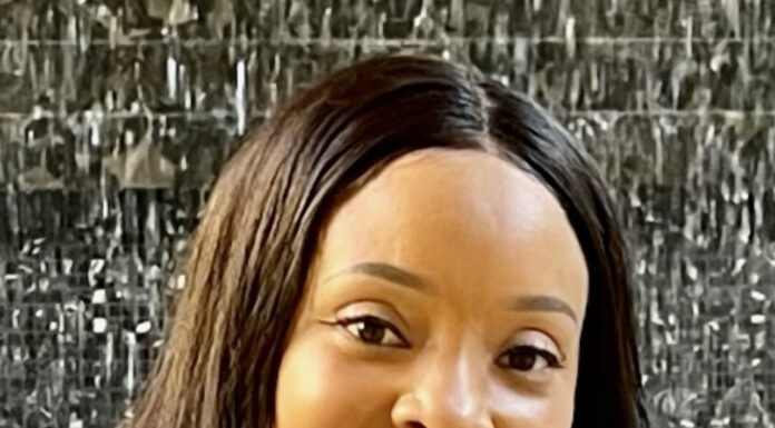 How Surrounding Yourself With the Right People Can Help You Grow