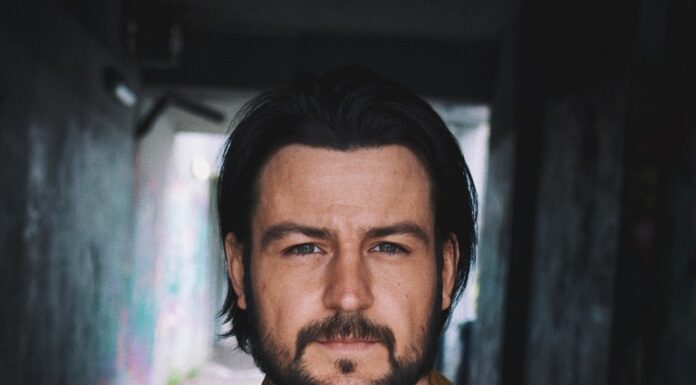 Hallmark star Tyler Hynes and RomaDrama to help the charity No Kid Hungry Tyler Hynes