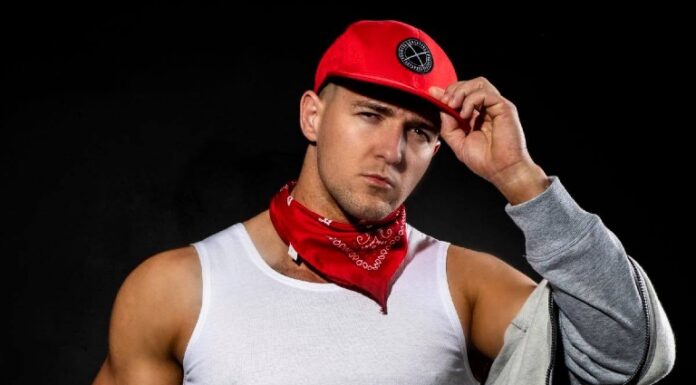 Meet Jeff Conelius: Dancer and performer of ‘Magic Men Australia’ Jeff Conelius