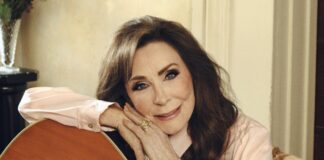 Country queen Loretta Lynn dies at 90 Loretta Lynn