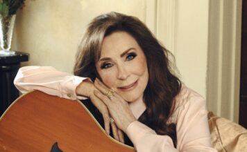Country queen Loretta Lynn dies at 90 Loretta Lynn