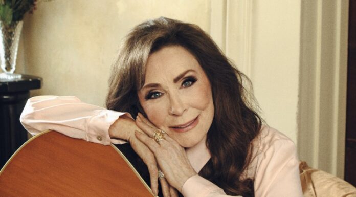 Country queen Loretta Lynn dies at 90 Loretta Lynn