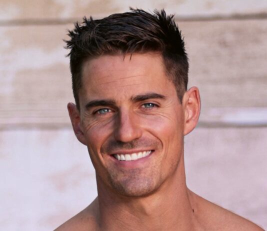 Matt Ross talks about the 30th anniversary Australian Firefighters calendar, which helps charities Matt Ross