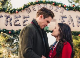 Danica McKellar talks about her new holiday film ‘Christmas at the Drive-In’ Neal Bledsoe and Danica McKellar