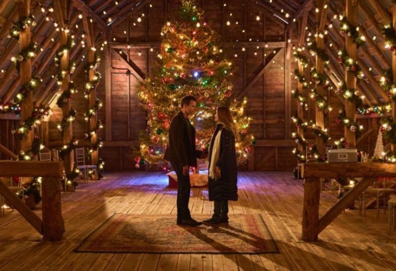 Cameron Mathison and Jill Wagner in 'A Merry Christmas Wish'