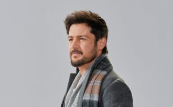 Tyler Hynes talks about his new film ‘Time for Him to Come Home for Christmas’ Tyler Hynes