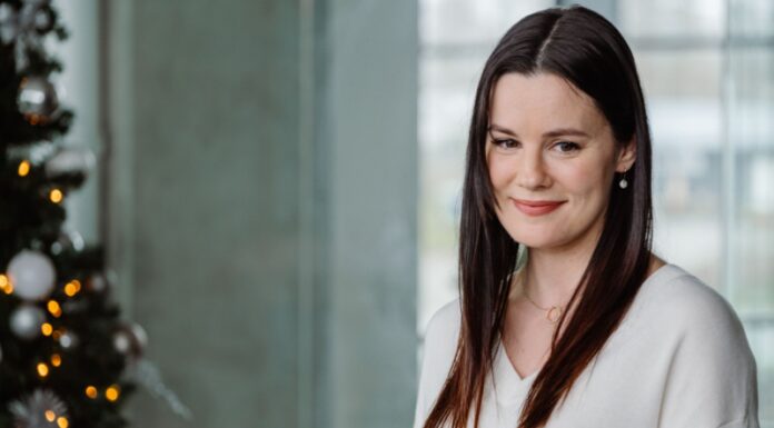 Chelsea Hobbs talks about ‘The Holiday Sitter’ and other projects Chelsea Hobbs