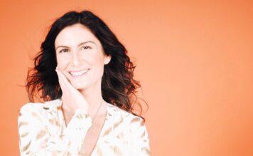 How To Become An Award-Winning, Bestselling Success Story