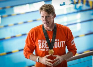 Op-Ed: Josh Davis belongs in the International Swimming Hall of Fame Josh Davis