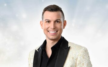 Review: Matt Fraser and Angela Fraser participate in a virtual fan event Matt Fraser