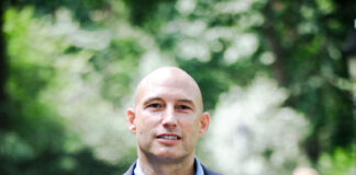 The Power of Authority: 5 Tips to Establish Your Credibility and Boost Your Business by Pascal Bachmann