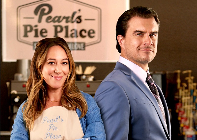 Haylie Duff and Rob Mayes in ‘Sweet on You.'