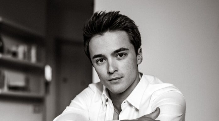 Actor and musician Leonardo Cecchi opens up about his career and latest projects Leonardo Cecchi