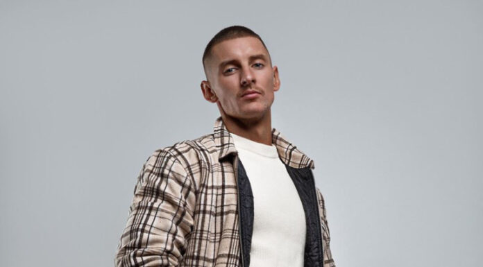 Nic Murray talks about the Magic Men Australia international tour in Canada Nic Murray