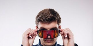 Blenders Eyewear Debuts Exclusive F1 Collection with Oracle Red Bull Racing During Austin Grand Opening Blenders Eyewear Oracle Red Bull Racing F1 Austin Grand Opening