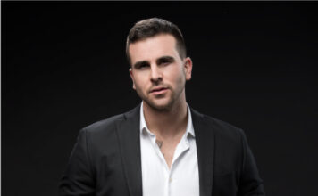 Josh Seiter of ‘The Bachelorette’ talks about coming out as bisexual, hailed as an LGBTQ icon Josh Seiter