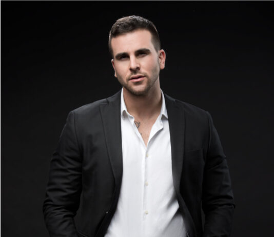 Josh Seiter of ‘The Bachelorette’ talks about coming out as bisexual, hailed as an LGBTQ icon Josh Seiter