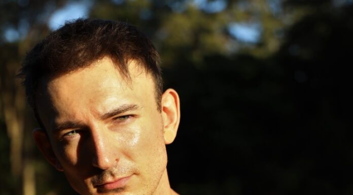 Interview: Jared Steen finds his passion in performing Australian entertainer Jared Steen