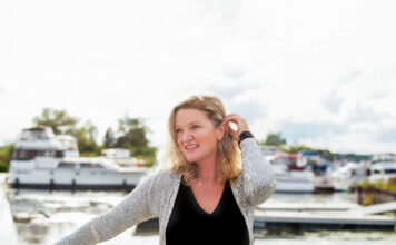 Goodbye Glass Ceiling: Empowering Women in Their Prime to Dominate Entrepreneurship