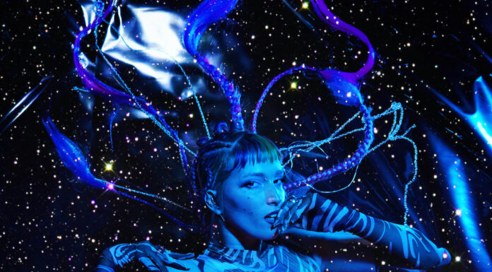 COM3T: Inspiring Realness And Fun Through Cosmic Adventures COM3T