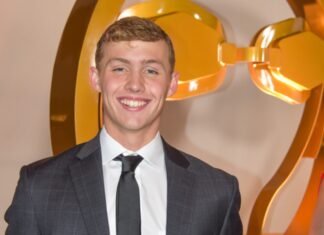 Carson Foster talks about his 2023 Golden Goggle nomination Carson Foster