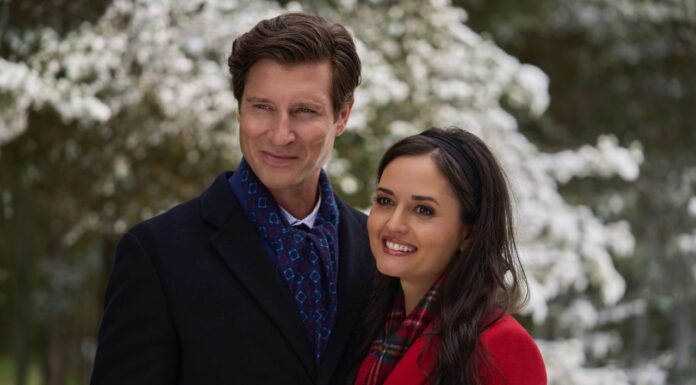Danica McKellar and Damon Runyan to star in a new Great American Family holiday film Danica McKellar and Damon Runyan