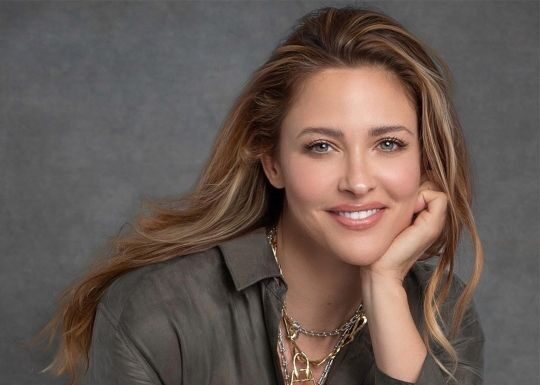 Jill Wagner and Paul Greene to star in ‘Bringing Christmas Home’ Jill Wagner