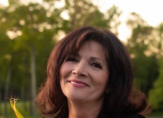 Interview: Sophia finds her life’s calling in helping others Renowned psychic Sophia