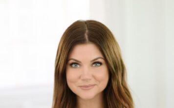 Review: Tiffani Thiessen charms with her latest ‘Here We Go Again’ cookbook Tiffani Thiessen