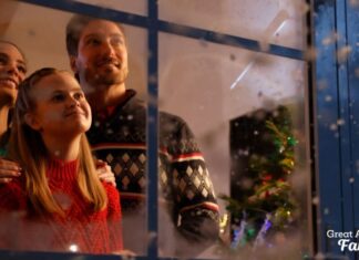 Review: ‘Christmas Keepsake’ is a magical new original holiday film 'Christmas Keepsake'