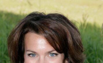 Sheahan Keinick: Elevating Success Through Dance Education