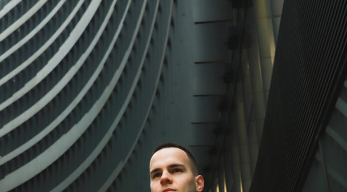 Laurens Tijssen’s Guide: How To Go From Struggling Entrepreneur to Recognized Industry Leader – By Leveraging The Power Plays