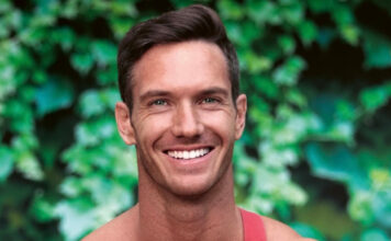 Review: Australian firefighter Ricky Smith is featured on Power 98.5 Satellite Radio Firefighter Ricky Smith