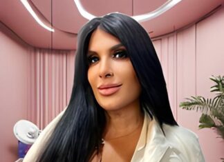 Catching up with ‘Lip Queen’ Jennifer Anne Di Landro Jennifer Anne DiLandro