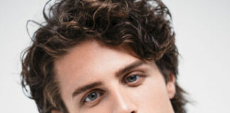 Review: Michael Thomas White soars on his ‘Timeline’ single Michael Thomas White