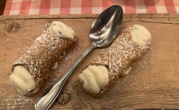 Review: Joanne Trattoria has some of the best food and desserts that New York City has to offer Cannoli at Joanne Trattoria