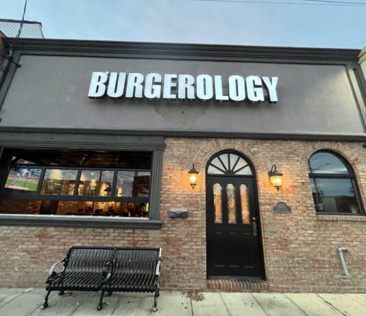 Review: Burgerology Massapequa is a superb eatery on Long Island Burgerology Massapequa