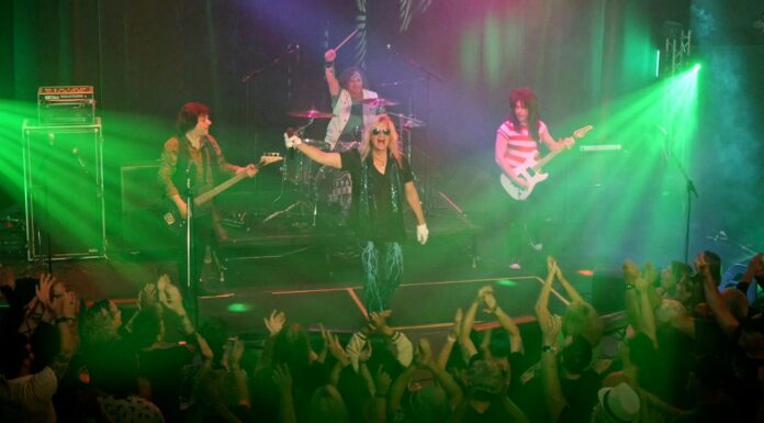 The Van Halen Experience band Romeo Delight performs in new JG Wentworth as ‘Juliet Rapture’ Juliet Rapture