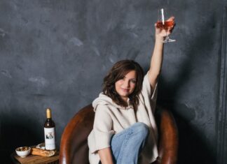 Martina McBride announces her new wines Luna & Finn Martina McBride