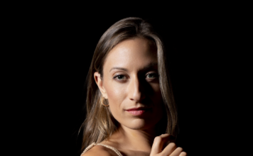 Why Entrepreneurs Who Work With Robyn Riedlinger See a 10x Return on Their Speaking Efforts