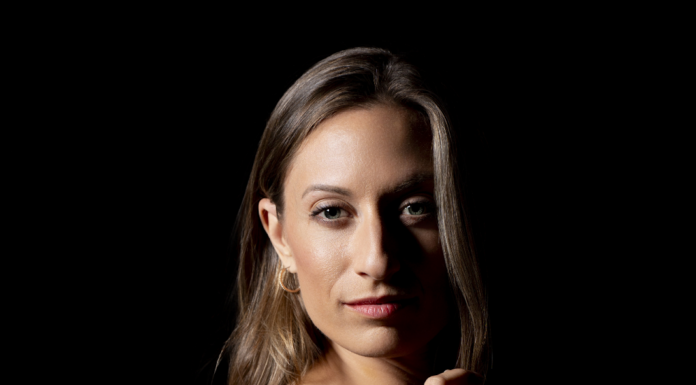 Why Entrepreneurs Who Work With Robyn Riedlinger See a 10x Return on Their Speaking Efforts