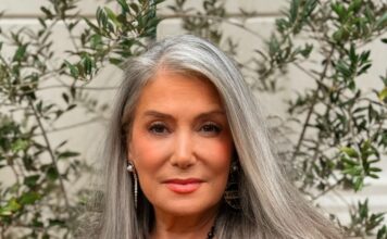 Timeless Triumph: 77-Year-Old Entrepreneur serves as Fashion Icon and Classic Woman Universe Champion Liz Sheppard
