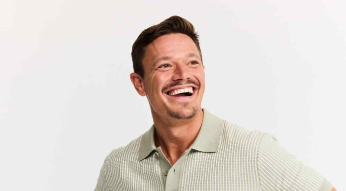 Catching up with Blake Kelley from Hallmark’s ‘Finding Mr. Christmas’ Blake Kelley