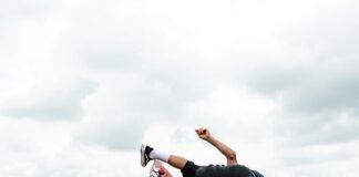 Warped But Wiser: The 35+ Guide to Thriving at Vans Warped Tour 2025 Vans Warped Tour 2025 returns for 30th anniversary