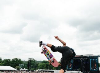 Warped But Wiser: The 35+ Guide to Thriving at Vans Warped Tour 2025 Vans Warped Tour 2025 returns for 30th anniversary