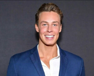 Erik Thornally of 'Temptation Island' talks about repping Oregon in the