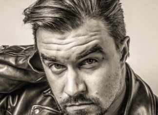 Rob Mayes releases the greatest country single of his career ‘4th of July’ Rob Mayes
